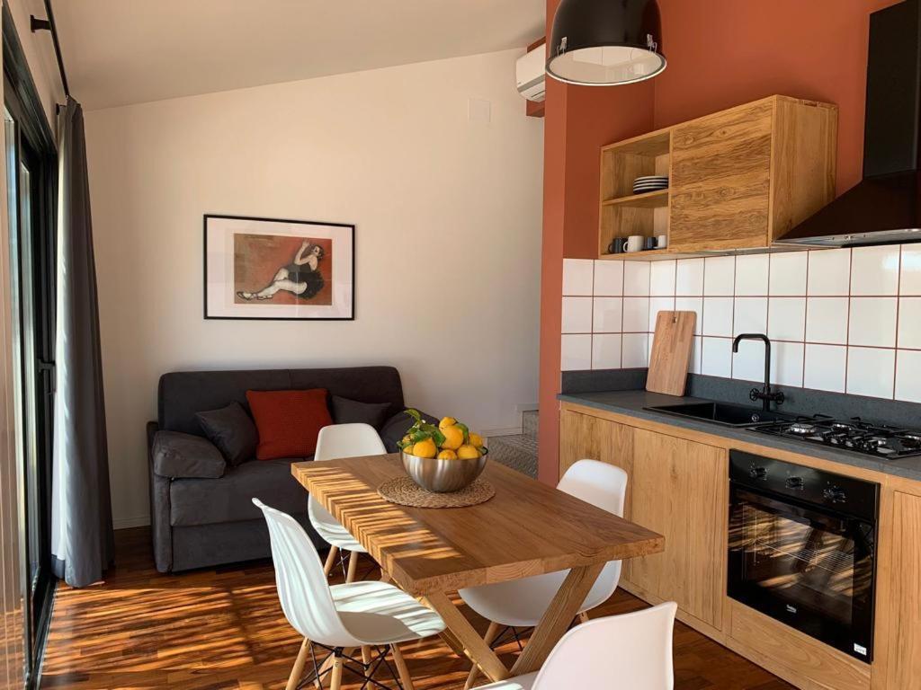 Petrasicula Apartment Aci Trezza Eksteriør bilde